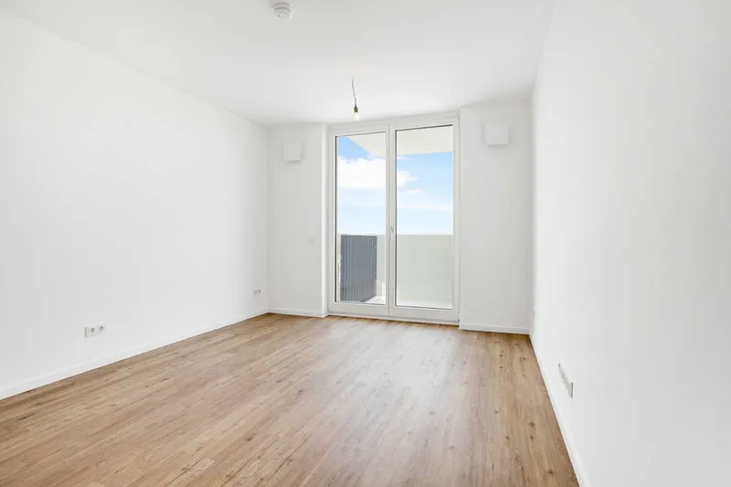 Neubau mit EBK, Aufzug und Balkon 1 Zimmer Studio — photo 1
